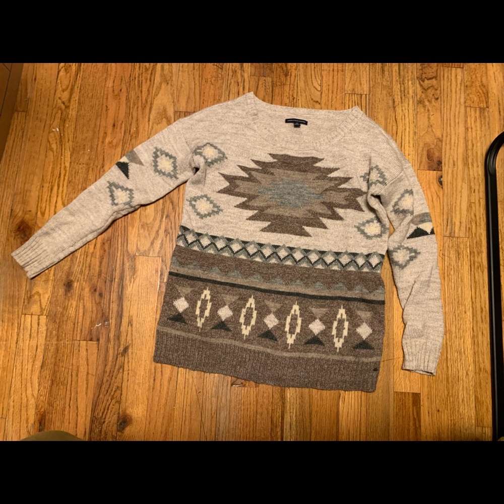 American Eagle Sweater